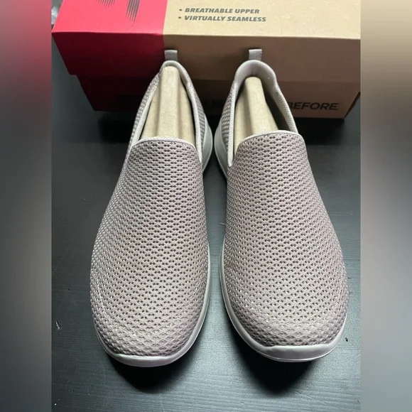 Sketchers GoWalk JOY *Excellent Condition*. Size 9 Womens - Picture 5 of 9